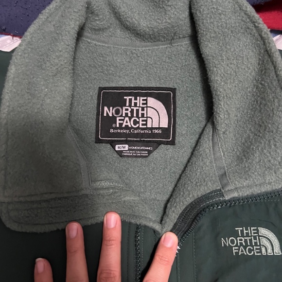 Green north face - Picture 4 of 4